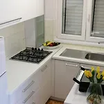 Delfino - Uz Apartment *